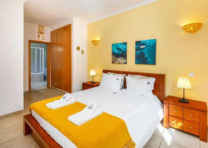 Falesia By The Portuguese Butler Olhos de Agua (Albufeira)