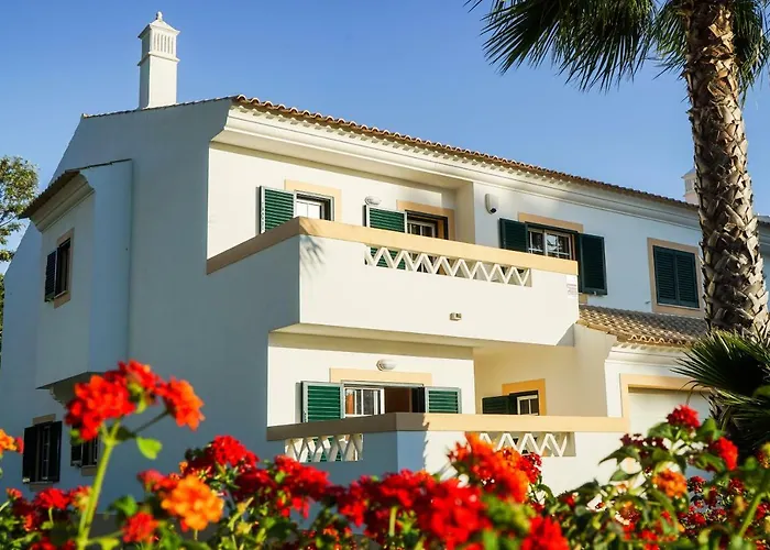 Falesia By The Portuguese Butler Olhos de Agua (Albufeira)