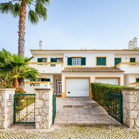 Falésia By The Portuguese Butler