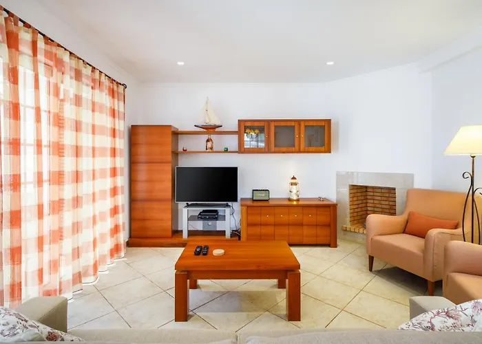 Villa Falesia By The Portuguese Butler *